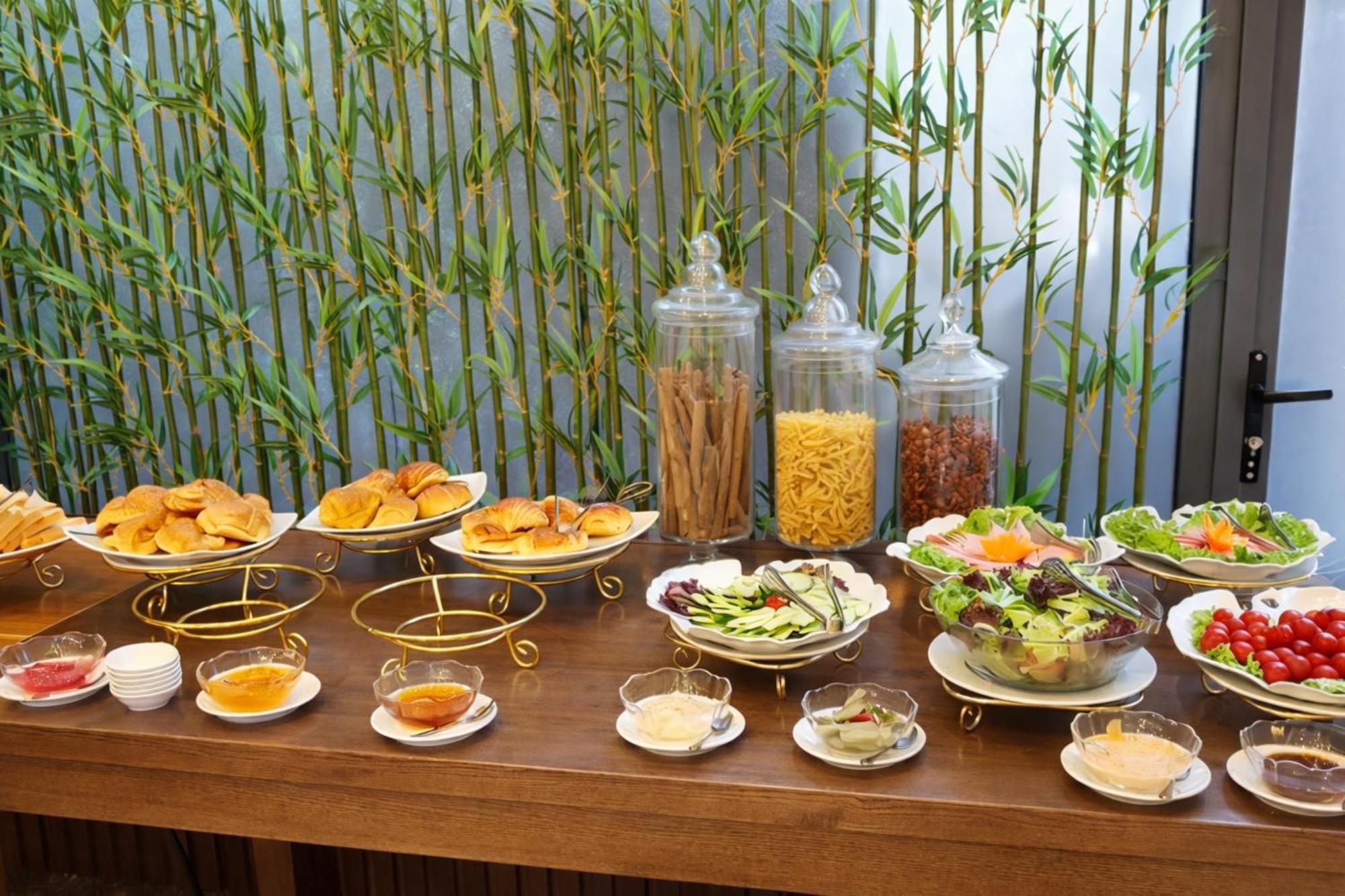 Inearth Hotel - 华夏商务酒店, Hanoi