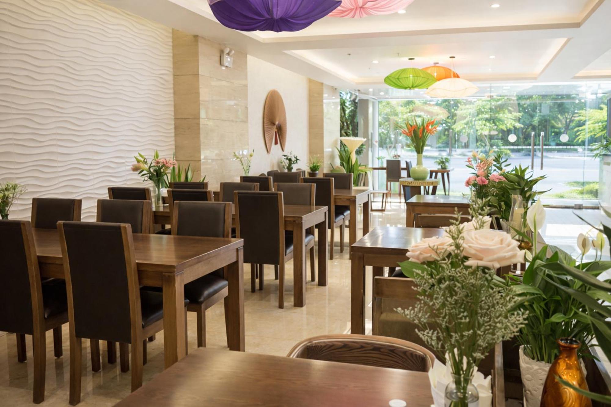 Inearth Hotel - 华夏商务酒店 — Photos 2